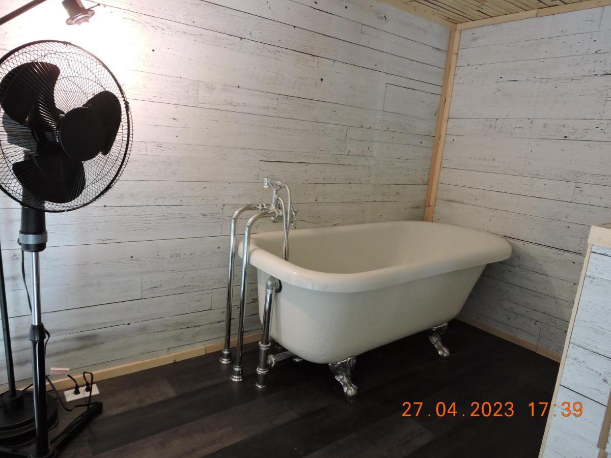 Gite Passion Et Tendresse B&B Shefford Esterno foto