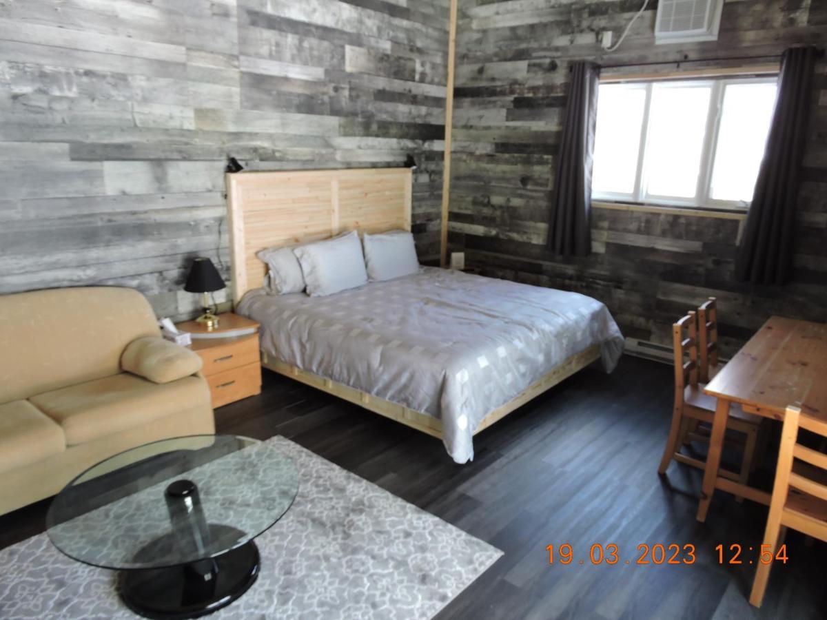 Gite Passion Et Tendresse B&B Shefford Esterno foto